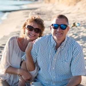 Meet your Posher, Dee